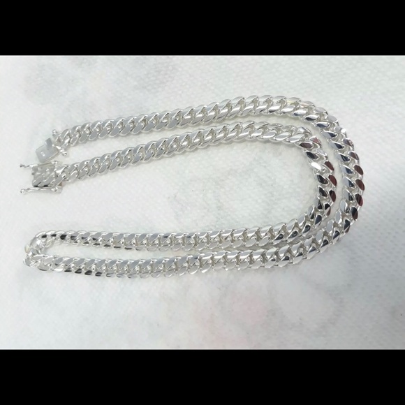 9mmx26in Sterling Silver Miami Cuban Link Chain - Picture 3 of 7